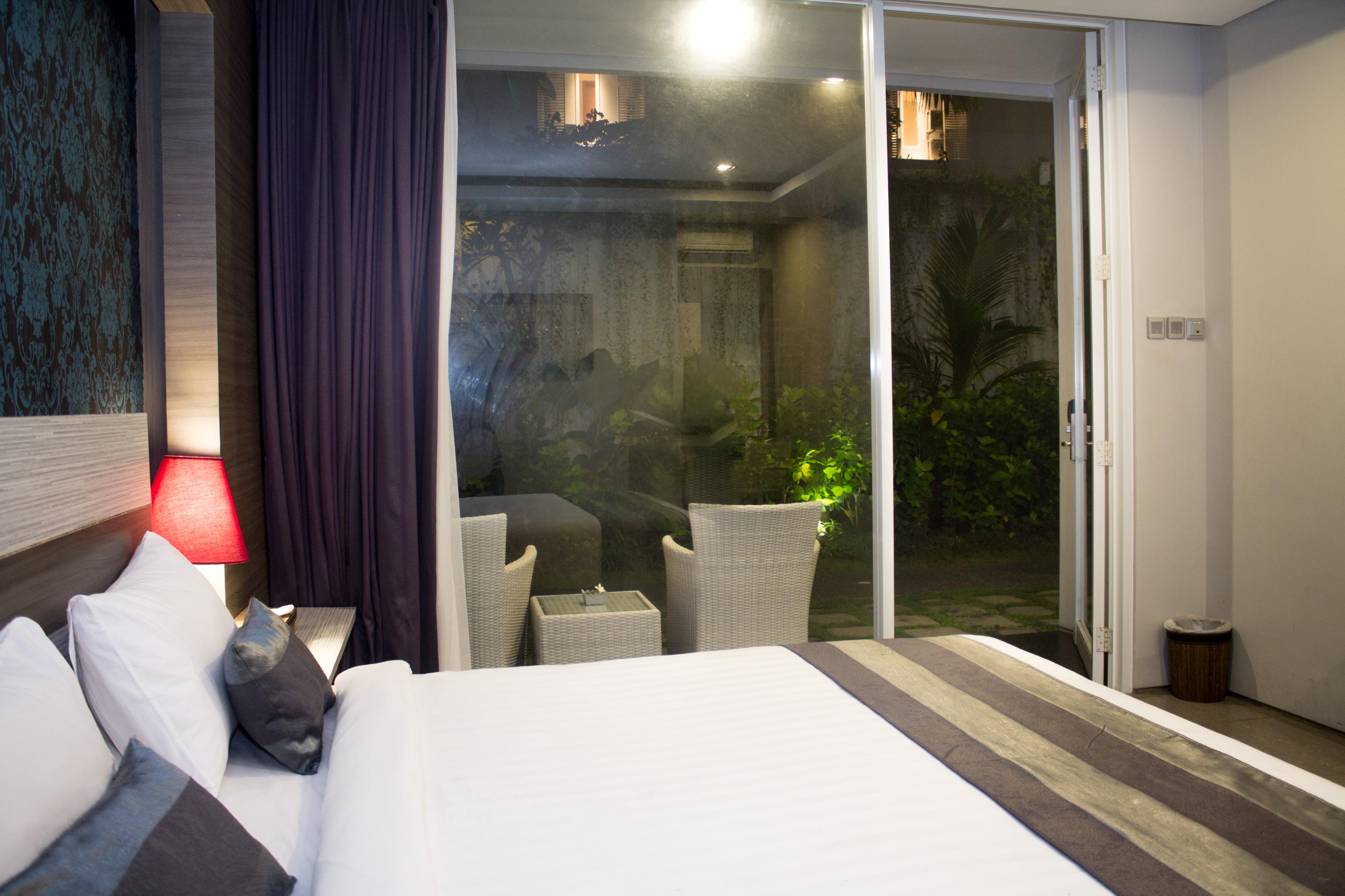 Transera Kamini Legian Hotel Extérieur photo