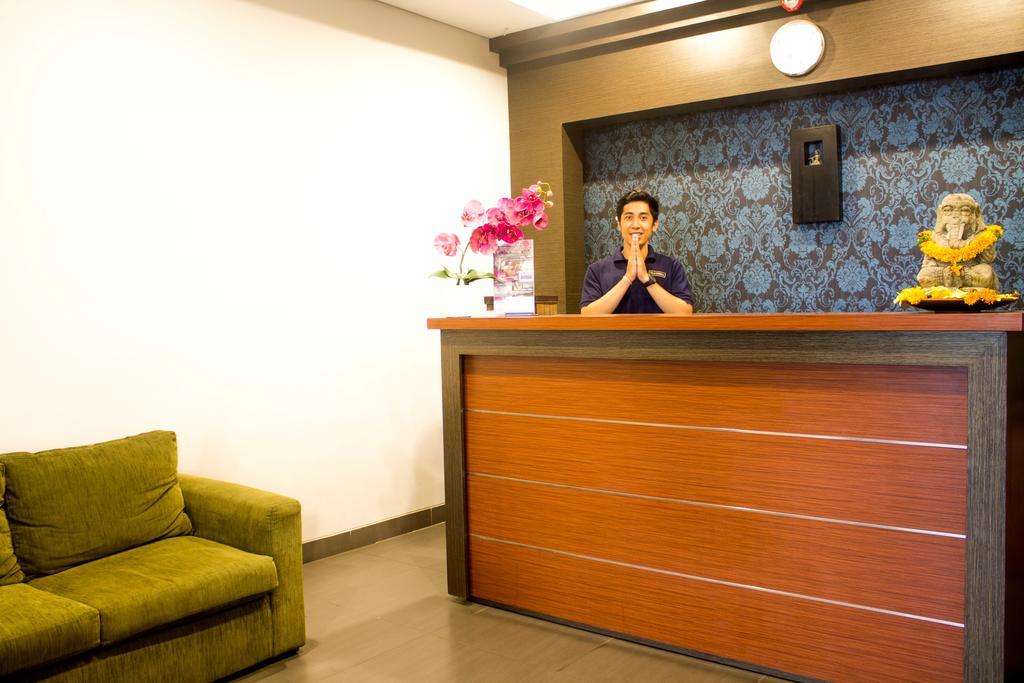 Transera Kamini Legian Hotel Extérieur photo