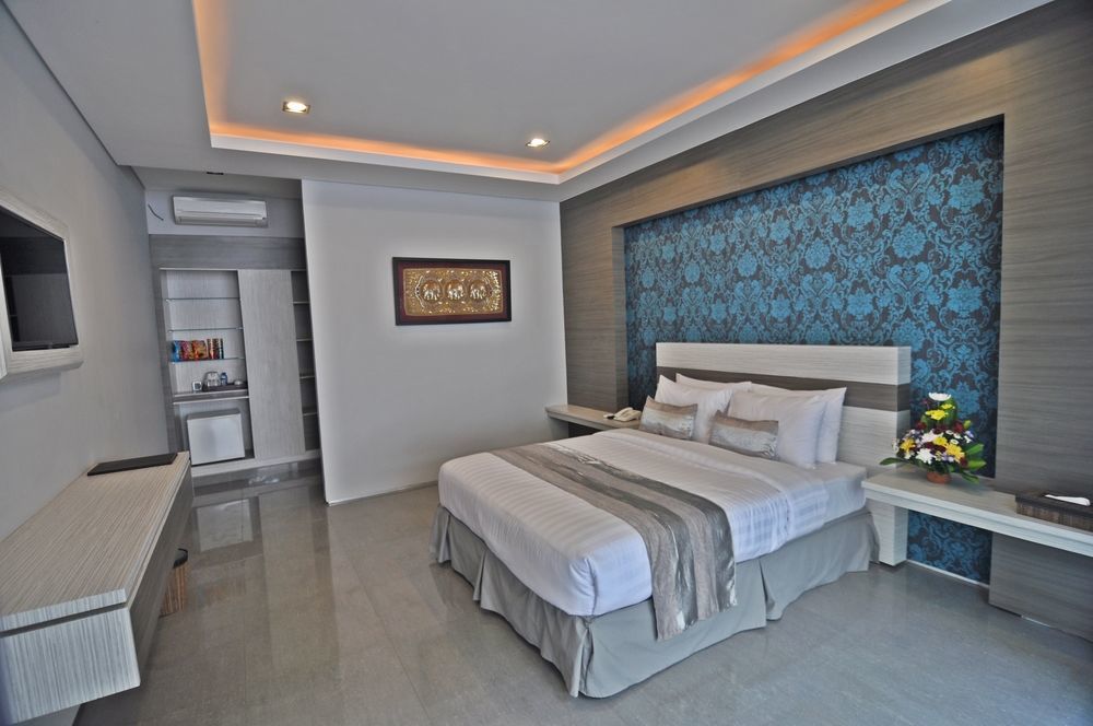 Transera Kamini Legian Hotel Extérieur photo